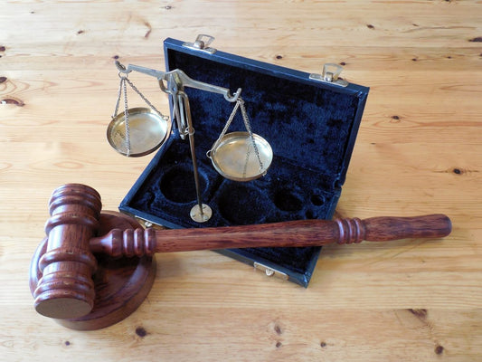 Using justice to balance trust and accountability